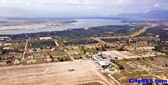 从上世纪40年代起,金兰湾一直被日、法、美、苏等各国作为战略军事基地进行建设 ... 从上世纪40年代起,金兰湾一直被日、法、美、苏等各国作为战略军事基地进行建设 ...