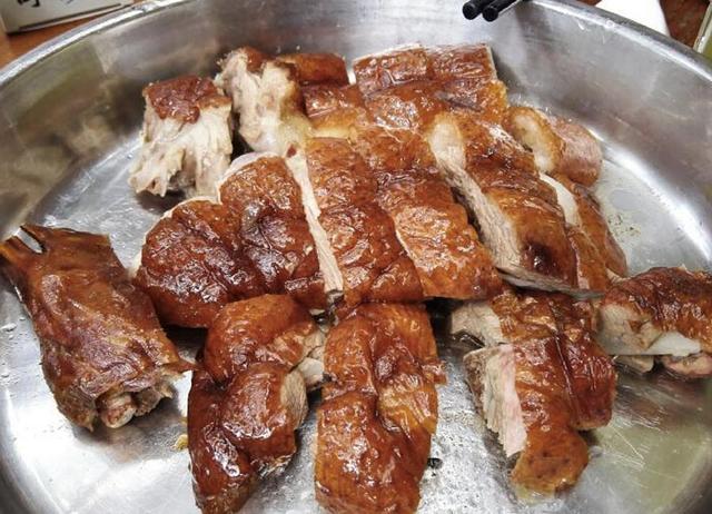 两城被称世界美食之都 4.jpg