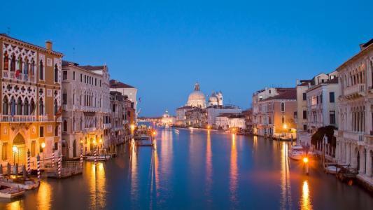 因中国游客越来越多中国警察首在威尼斯巡逻