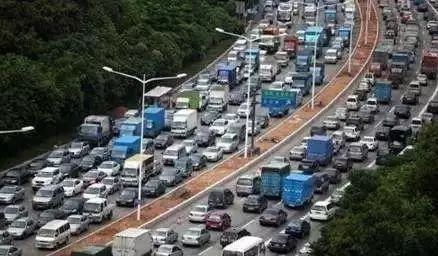 中国为什么要花上千亿，建一座不能通车的大桥