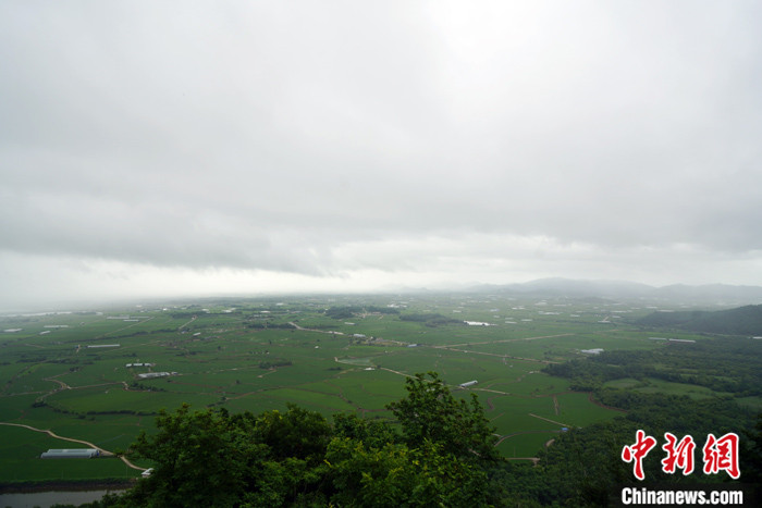 朝鲜战争爆发70年韩各界代表重访激战地铁原