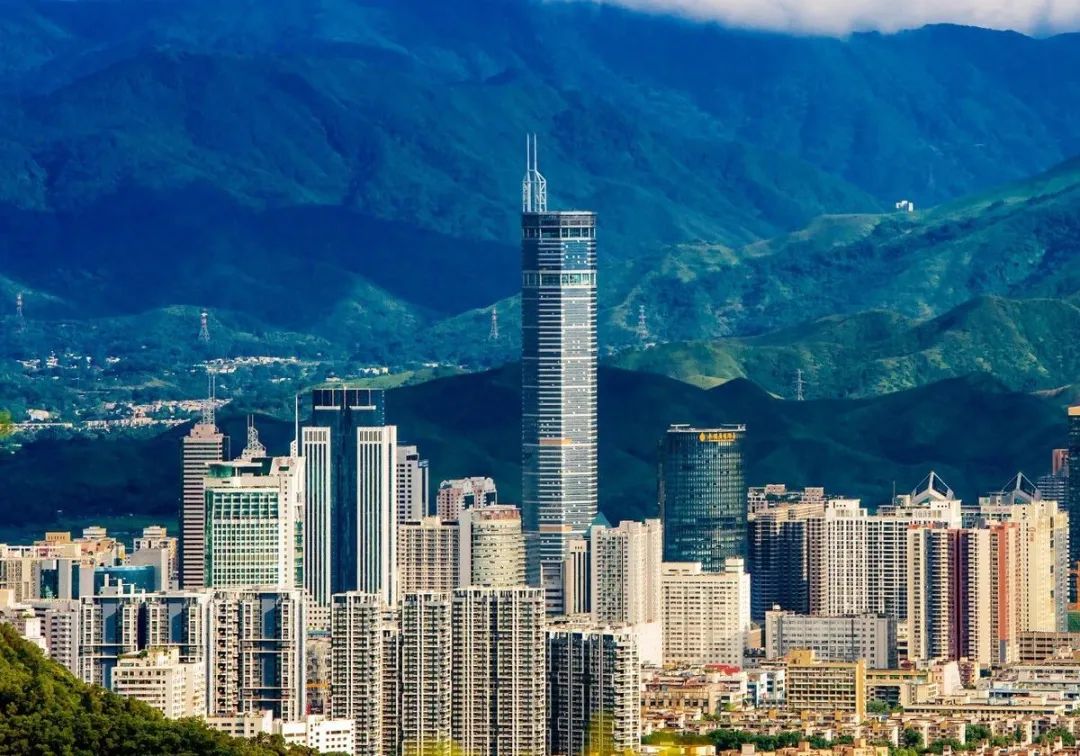 抢建的赛格大厦