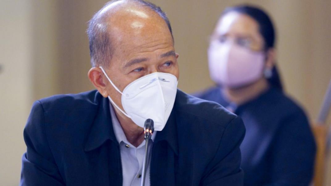 菲律宾国防部长洛伦扎纳