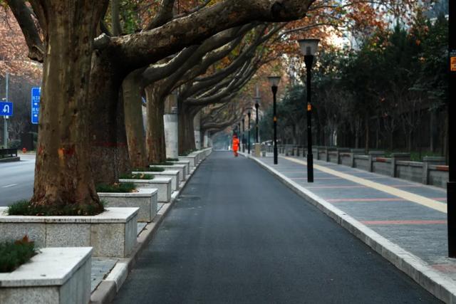 西安封闭式管理首日
