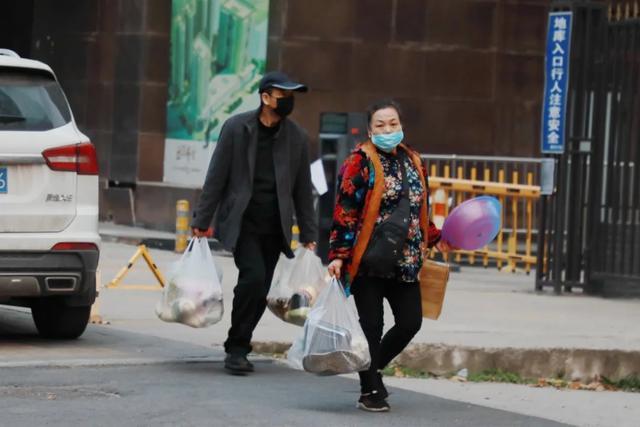 西安封闭式管理首日