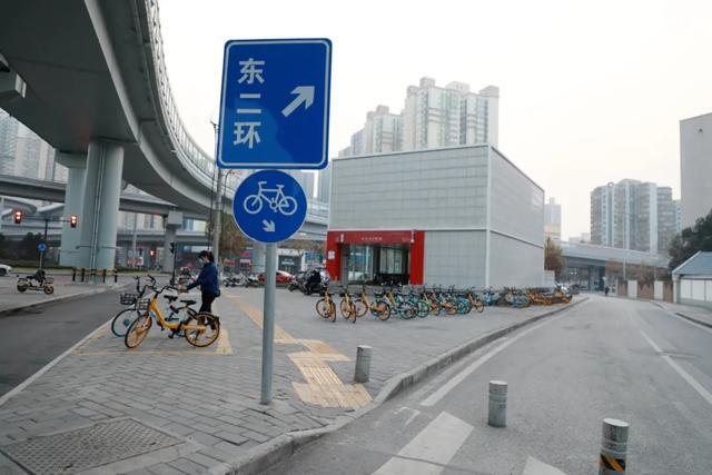 西安封闭式管理首日