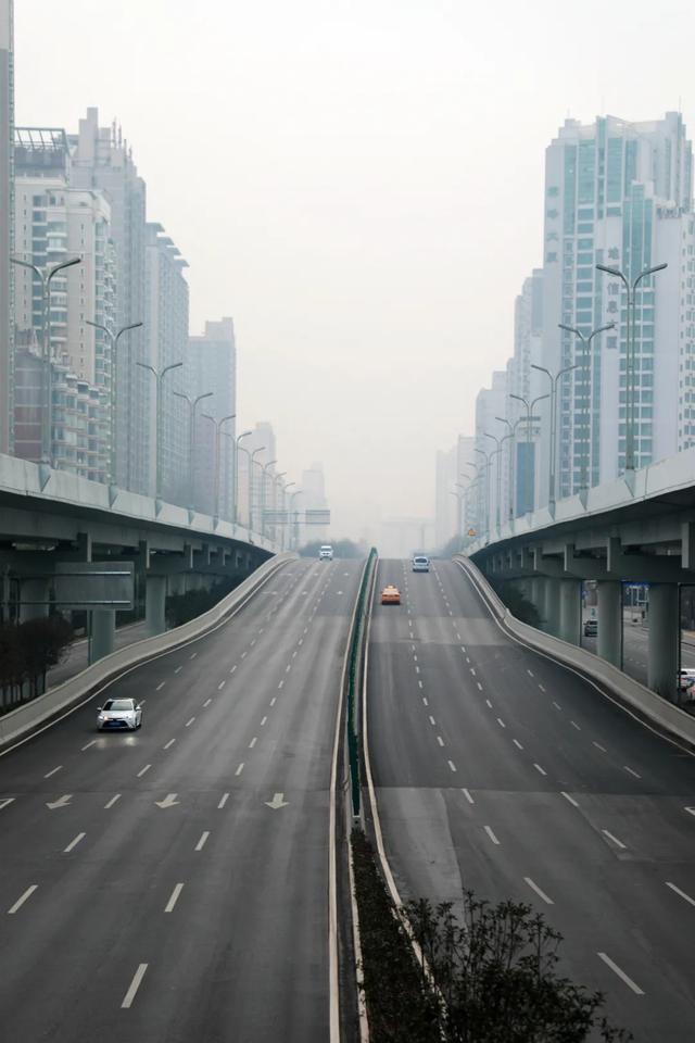 西安封闭式管理首日