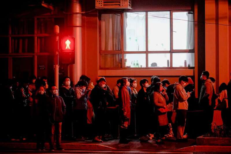 据英国大样本追踪研究：在奥密克戎的患者中，绝大多数都有明显的症状