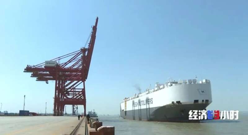 江苏太仓港，是江苏外贸第一大港