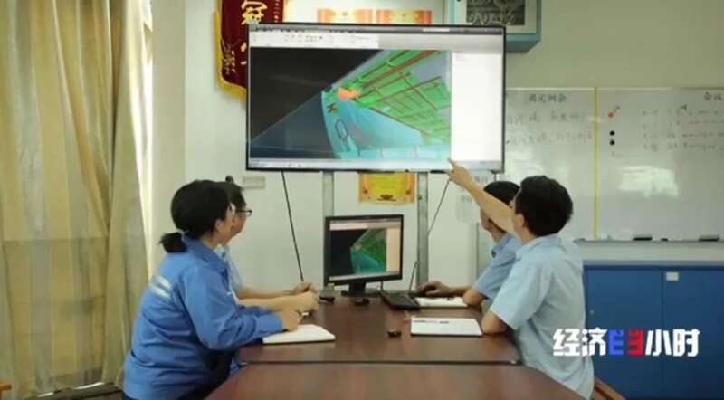 研发人员在制作三维模型