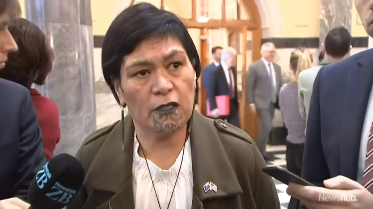 马胡塔受访视频截图