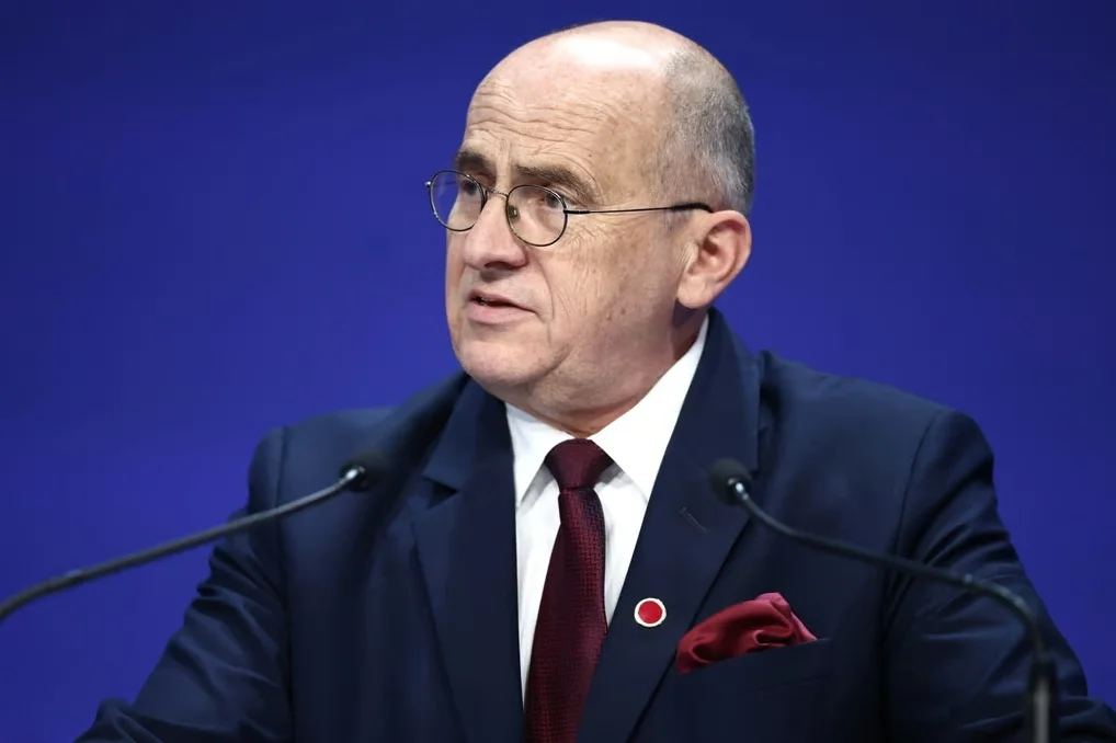 波兰外交部长拉乌